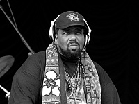 Умер один из основателей хип-хопа Afrika Bambaataa