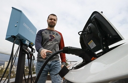 Электромобили набирают заряд